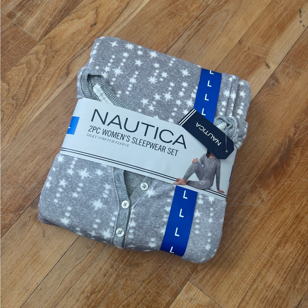 Nautica Women's Gray Star Sleep Set